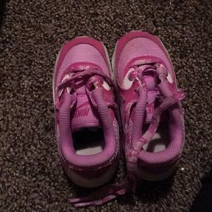 Toddler girl Nike air max